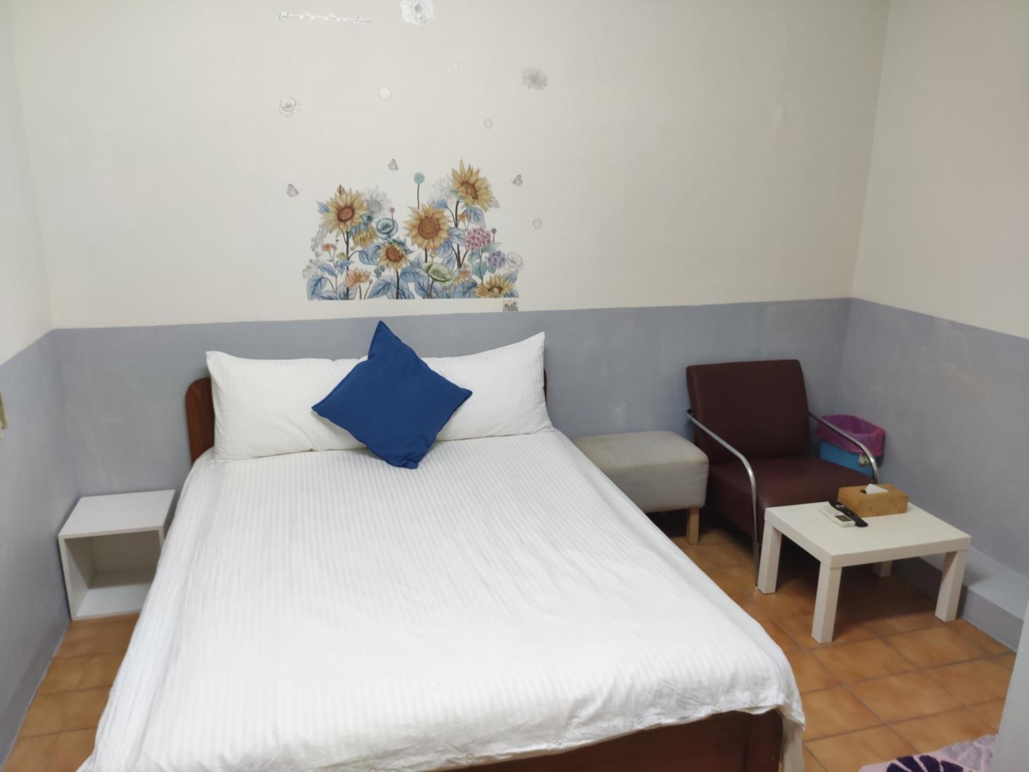 Papa Bear'S Guesthouse Тайчжун Номер фото